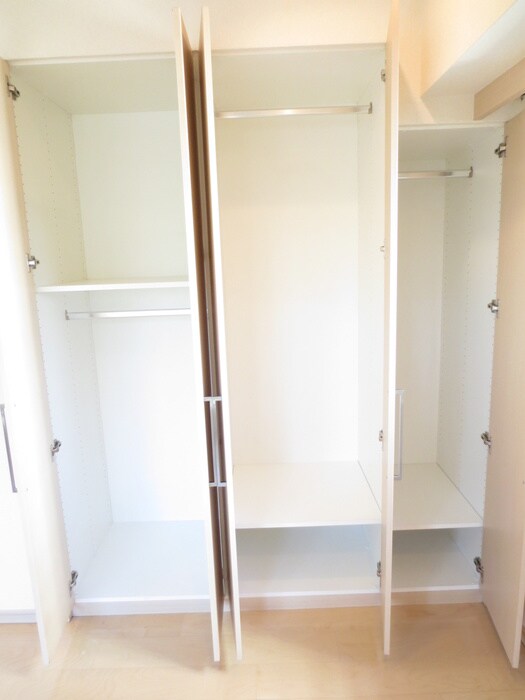 物件内観写真15　(収納)