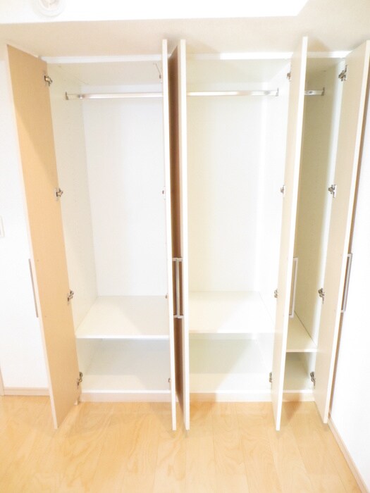 物件内観写真16　(収納)