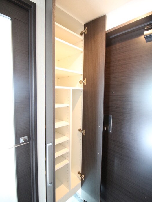 物件内観写真16　(靴箱)