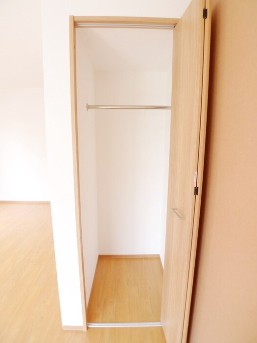 物件内観写真18　(収納)
