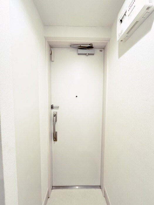 物件内観写真18　(玄関)