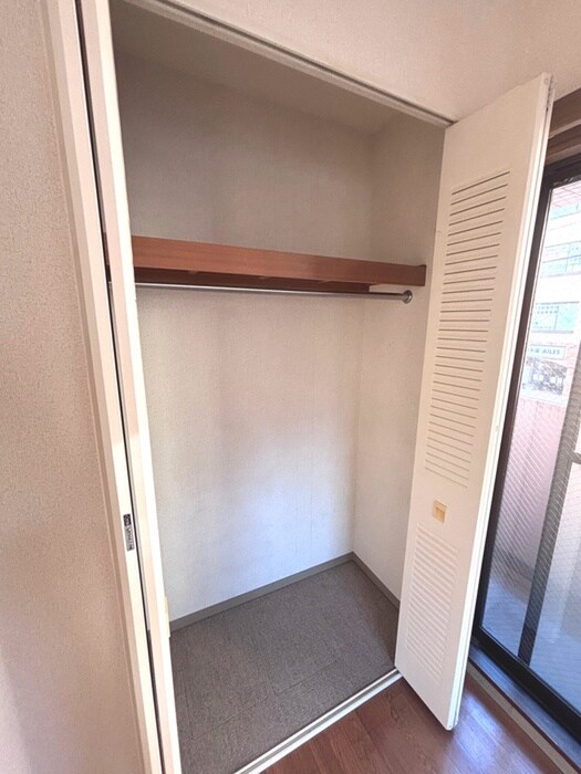 物件内観写真11　(収納)