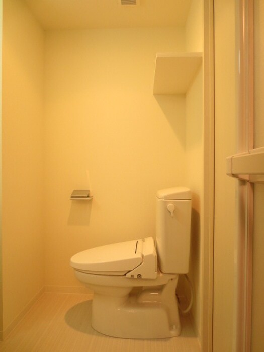 物件内観写真8　(トイレ)