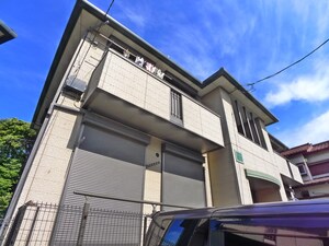 ヴィラージュC棟外観写真