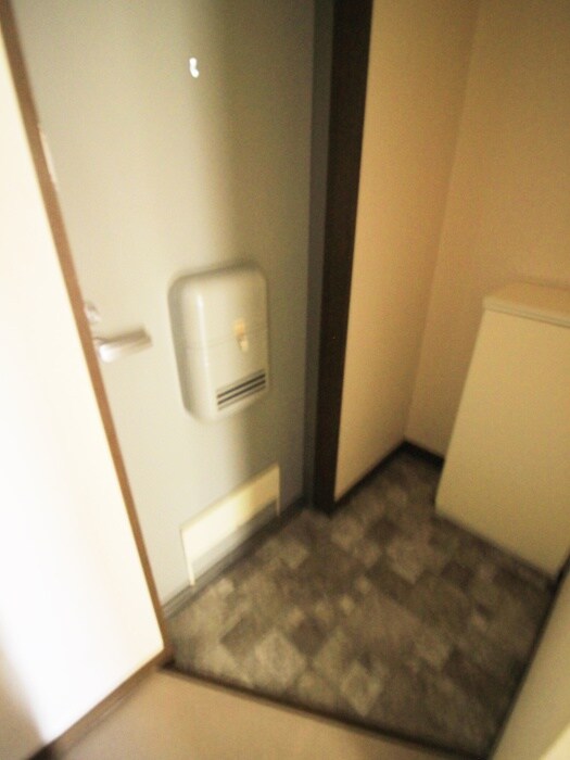 物件内観写真18　(玄関)