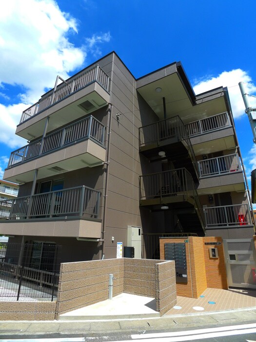 物件外観写真1　(外観写真)