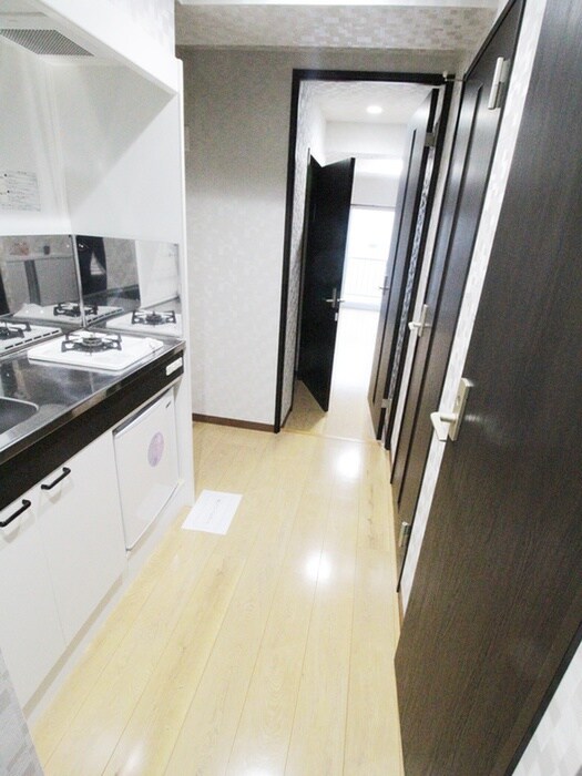 物件内観写真15　(廊下)