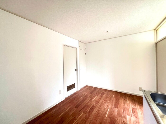 物件内観写真11　(居室)