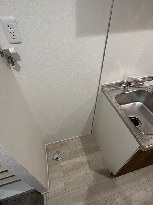 物件内観写真13　(洗濯機置場)