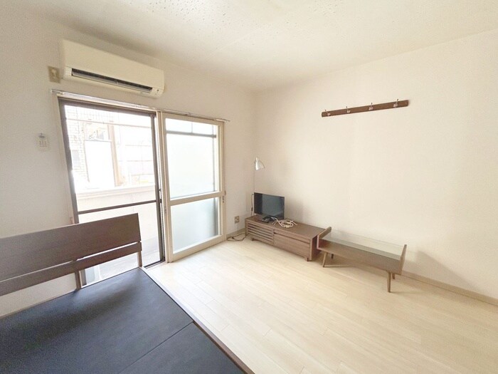 物件内観写真8　(居室)