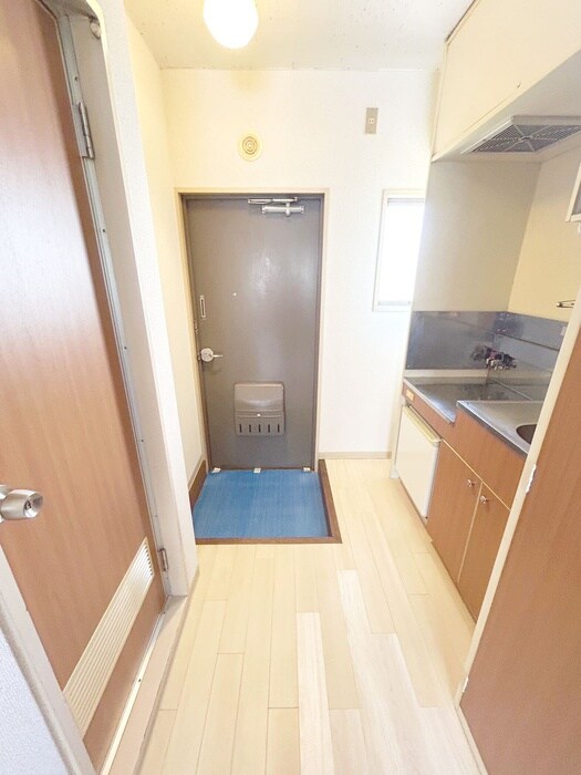 物件内観写真19　(玄関)