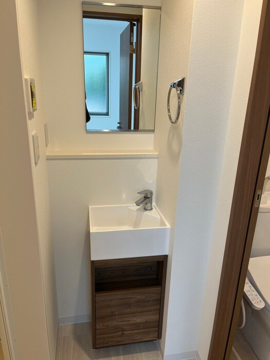 物件内観写真12　(洗面)