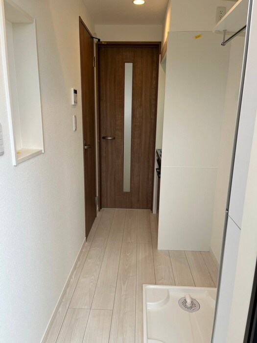 物件内観写真15　(玄関)