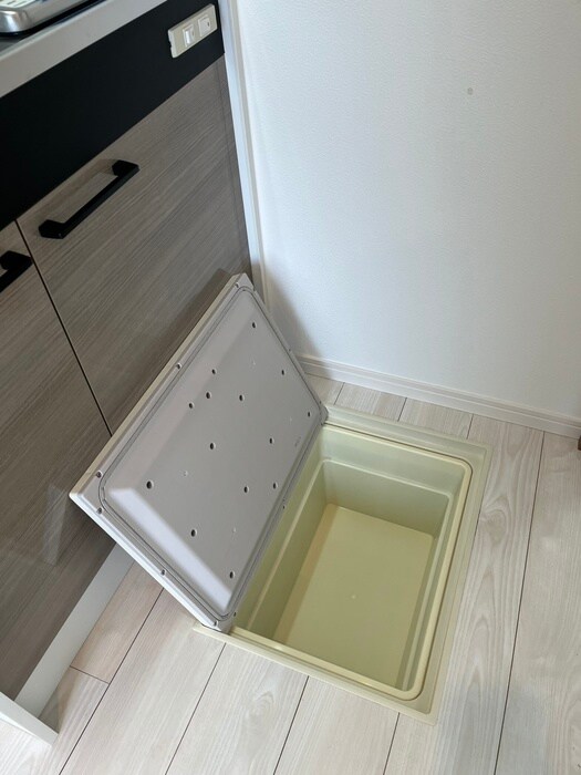 物件内観写真16　(内観写真)