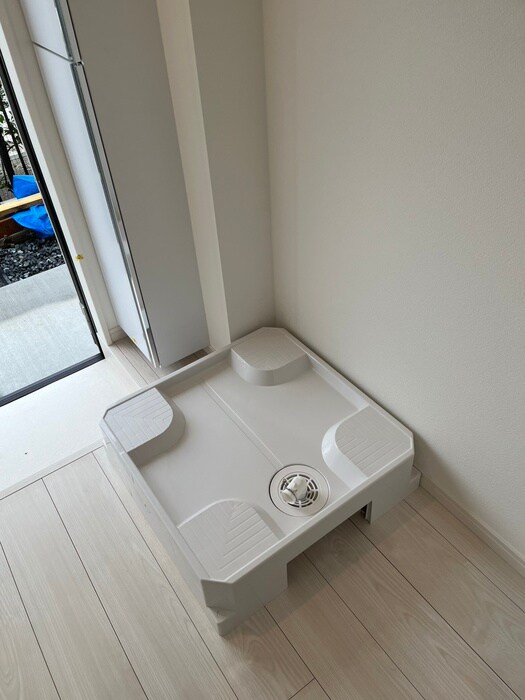 物件内観写真18　(洗濯機置場)