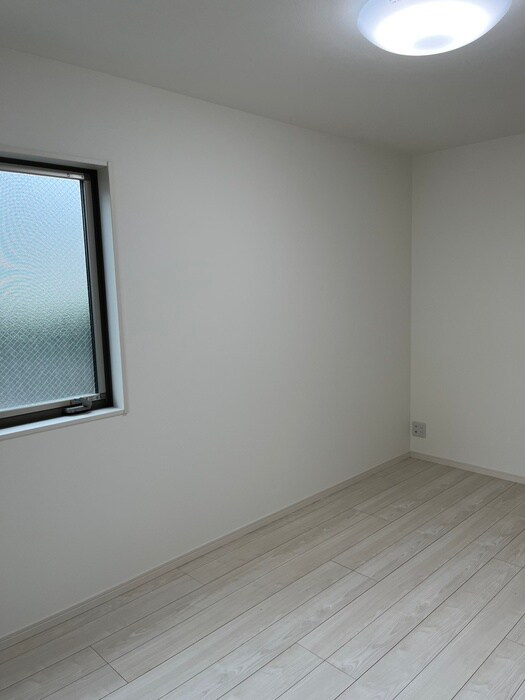 物件内観写真18　(居室)