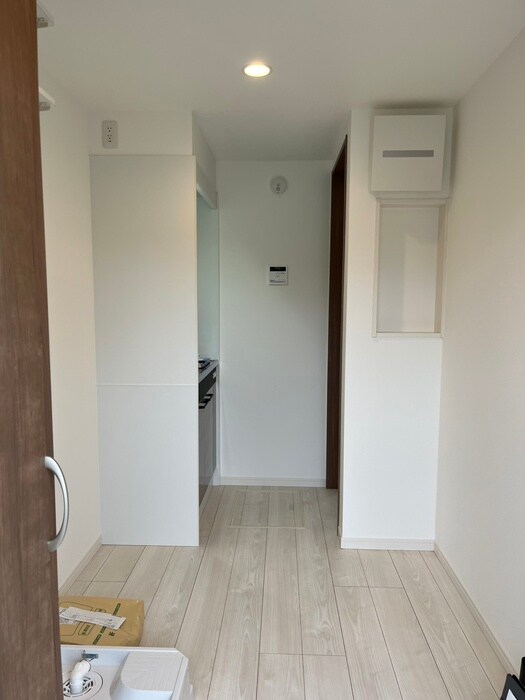 物件内観写真19　(玄関)