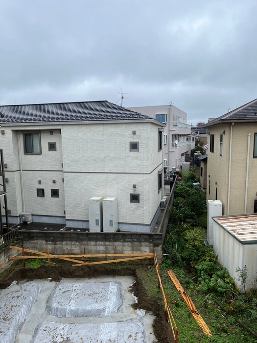 物件内観写真22　(室内からの展望)