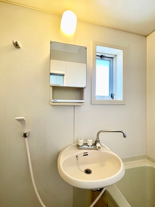 物件内観写真12　(洗面)