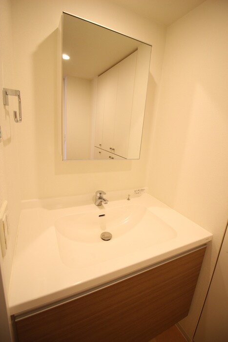 物件内観写真9　(洗面)