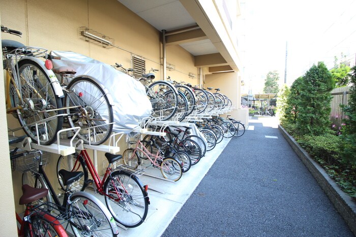 物件外観写真5　(駐輪場)