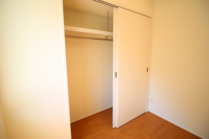 物件内観写真12　(収納)