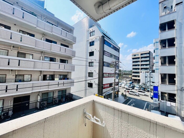 物件内観写真16　(室内からの展望)