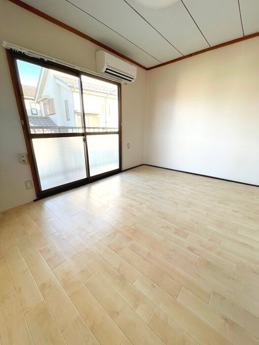 物件内観写真8　(居室)