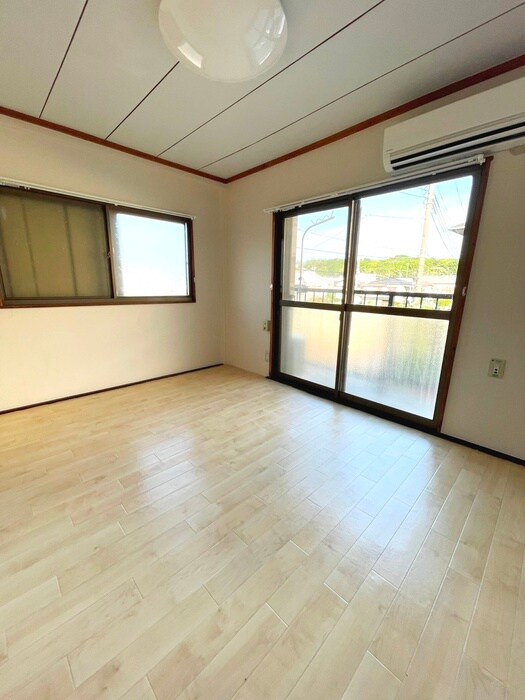 物件内観写真9　(居室)