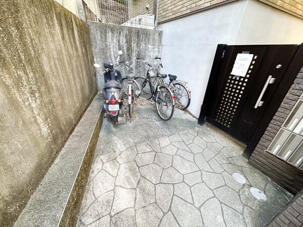 駐輪場