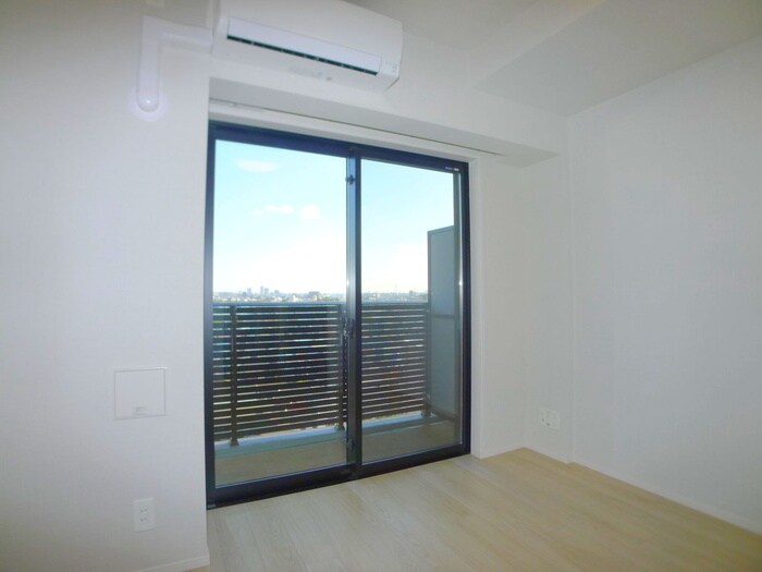 物件内観写真22　(室内からの展望)