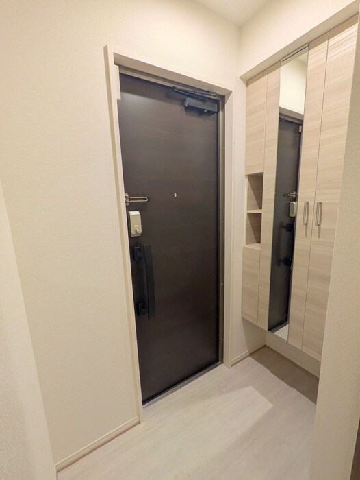 物件内観写真17　(玄関)