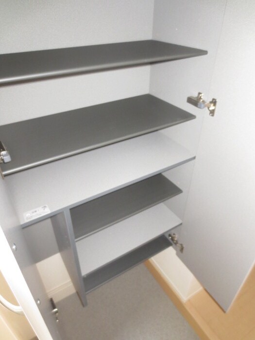 物件内観写真16　(靴箱)