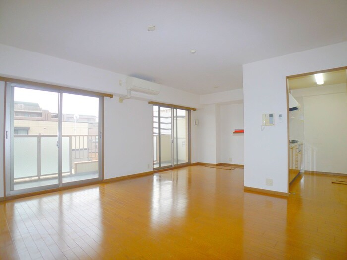 物件内観写真9　(ベランダ・バルコニー)