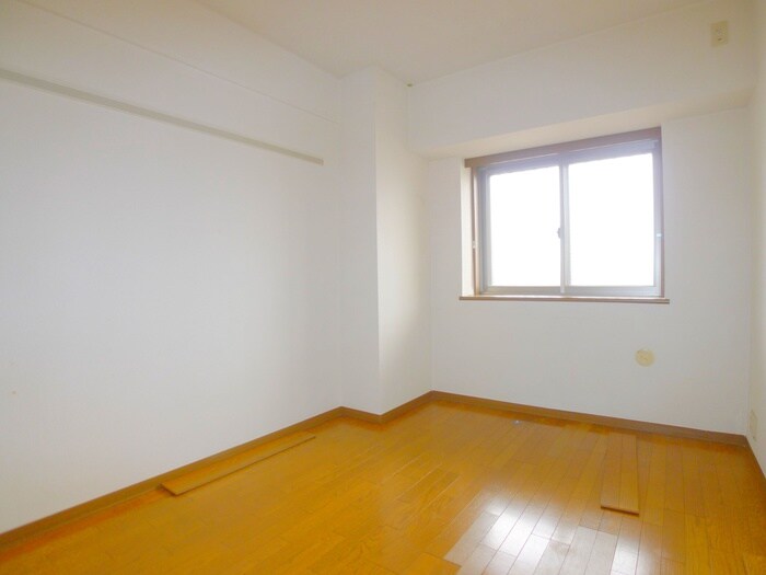 物件内観写真11　(居室)