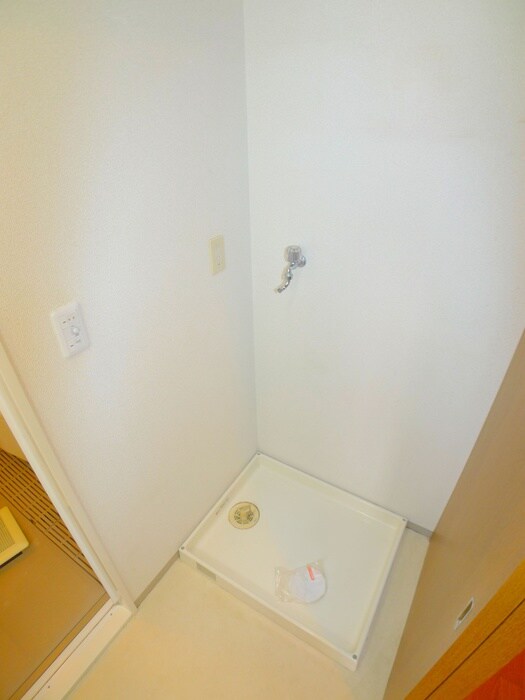 物件内観写真19　(洗濯機置場)