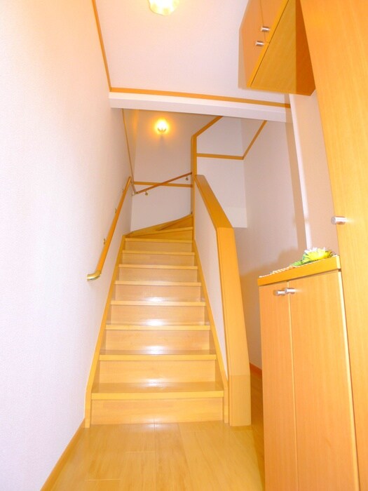 物件内観写真13　(廊下)