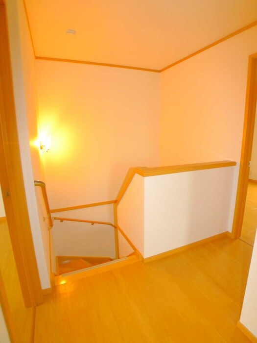 物件内観写真20　(廊下)