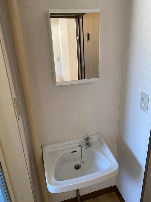 物件内観写真10　(洗面)