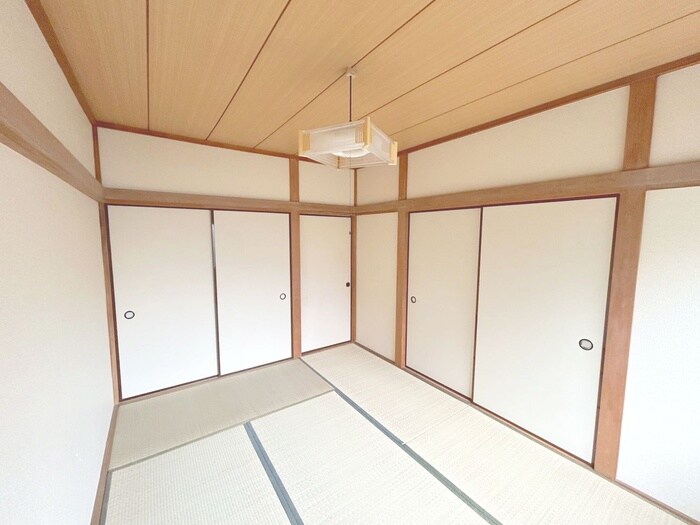 物件内観写真8　(居室)