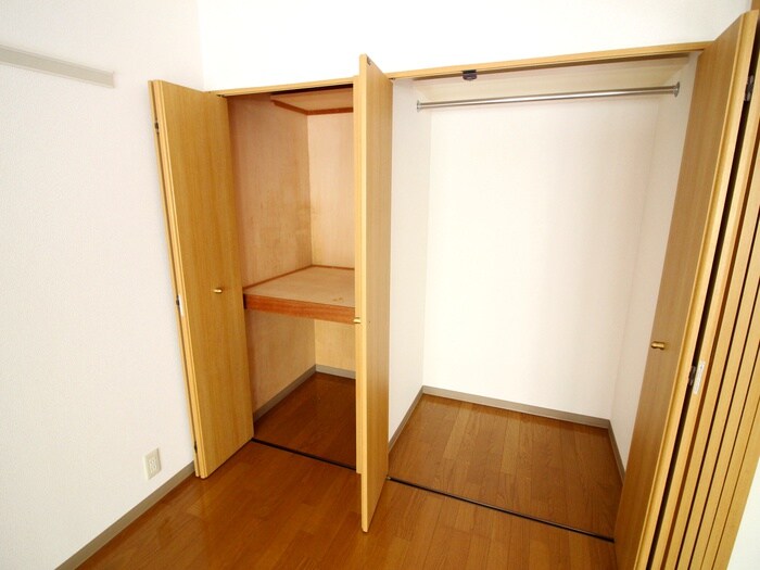 物件内観写真10　(収納)