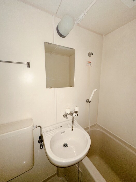 物件内観写真13　(洗面)