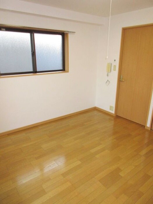 物件内観写真11　(居室)