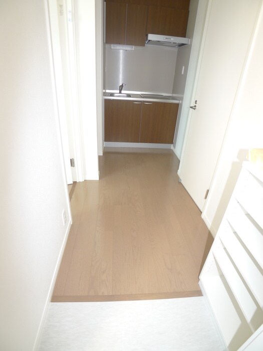 物件内観写真15　(玄関)