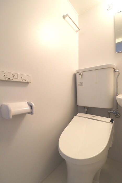 物件内観写真14　(トイレ)