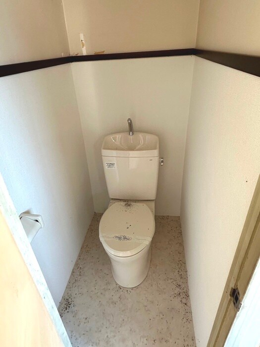 物件内観写真9　(トイレ)
