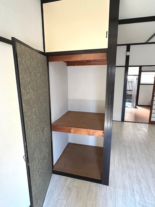 物件内観写真13　(収納)