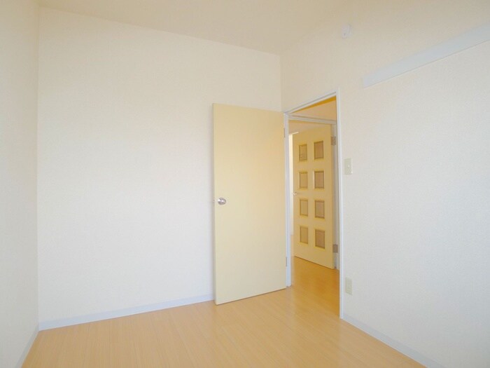 物件内観写真11　(居室)