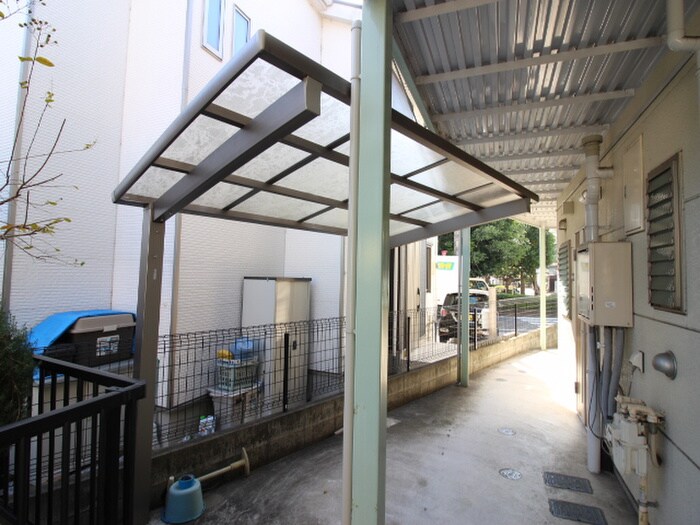 物件外観写真6　(駐輪場)