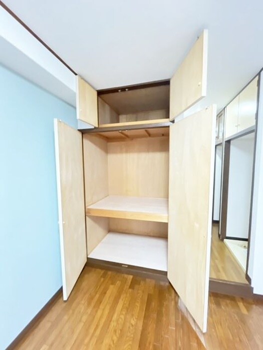 物件内観写真12　(収納)